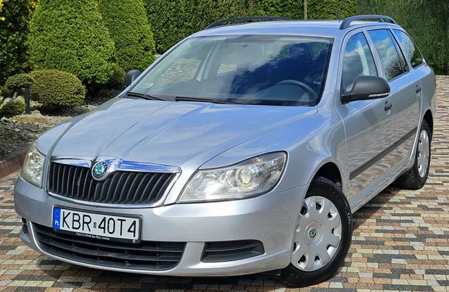 małopolskie Skoda Octavia cena 25900 przebieg: 259000, rok produkcji 2012 z Radłów